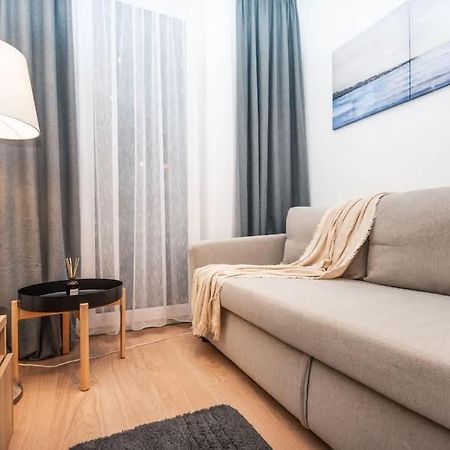City Center Apartment - Modern & Elegant Bratislava Eksteriør billede