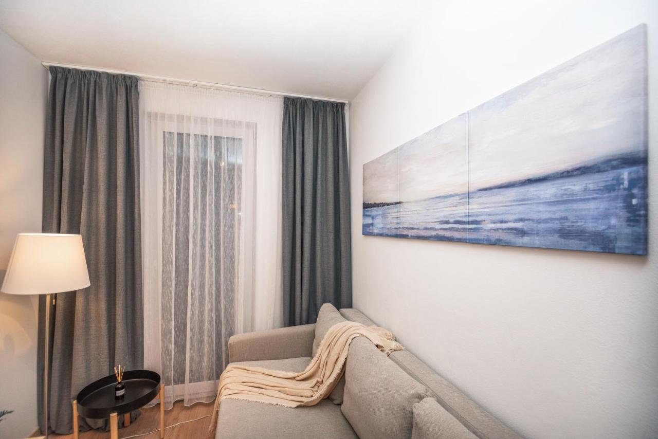 City Center Apartment - Modern & Elegant Bratislava Eksteriør billede