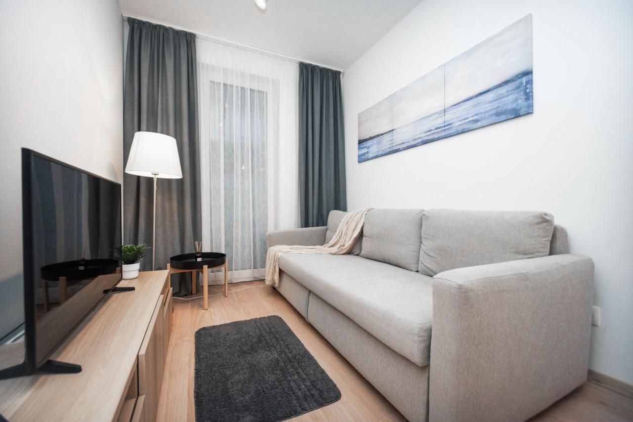 City Center Apartment - Modern & Elegant Bratislava Eksteriør billede
